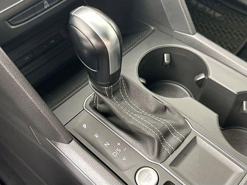 Certified 2021 Volkswagen Atlas Cross Sport SE image 15