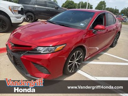 Used 2019 Toyota Camry SE w/ Convenience Package