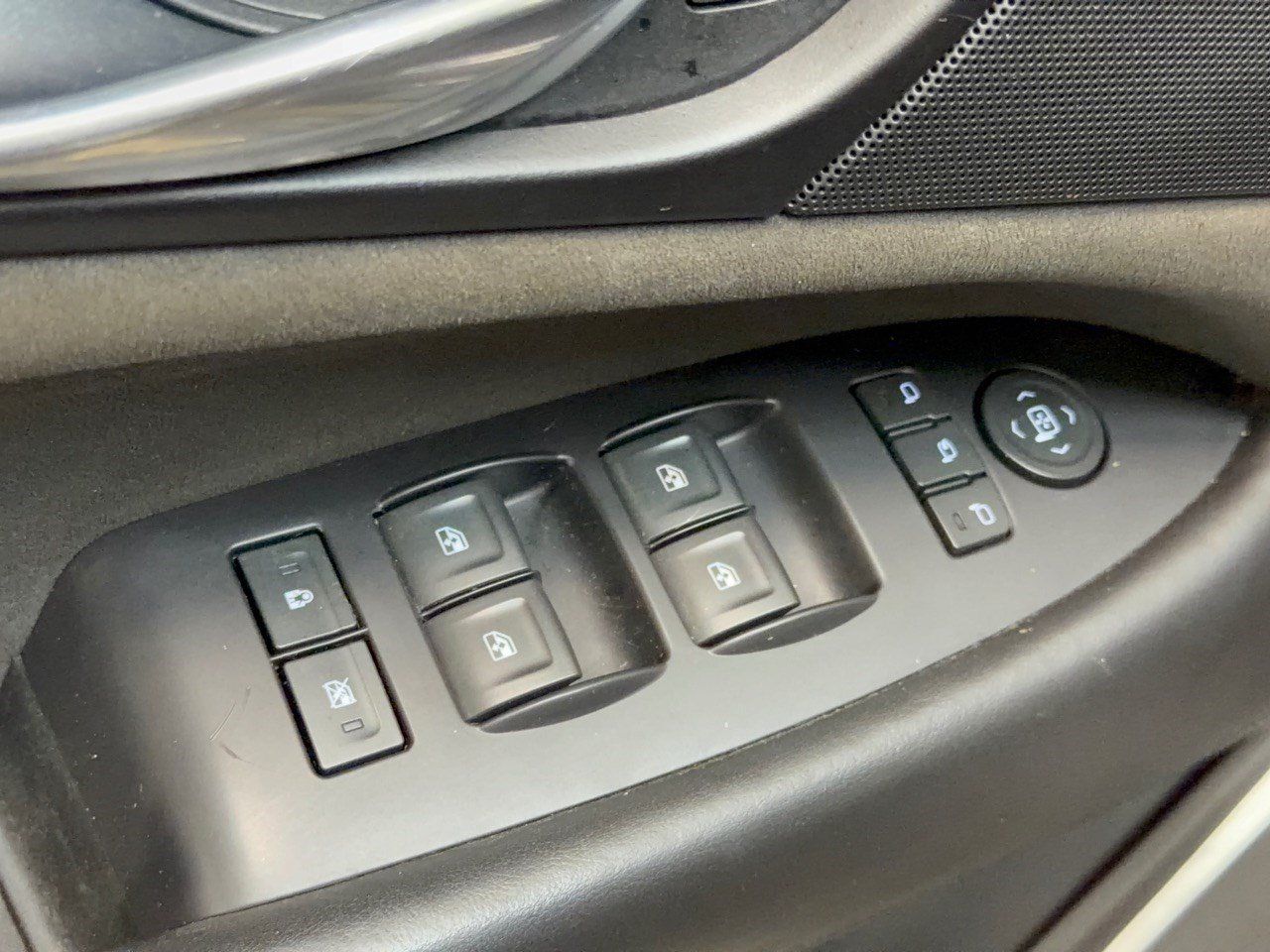 Used 2019 Cadillac Escalade ESV Platinum AWD/4WD image 15
