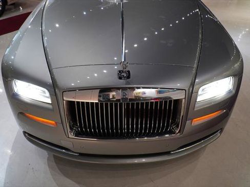 Used 2016 Rolls-Royce Wraith RWD image 10