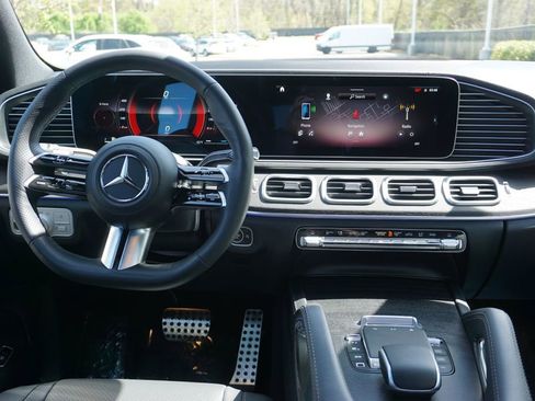 Certified 2025 Mercedes-Benz GLS 450 4MATIC image 38