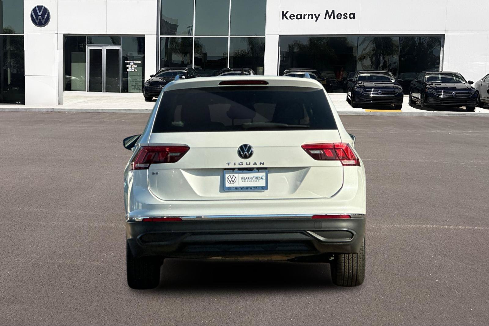 Used 2023 Volkswagen Tiguan SE FWD image 5