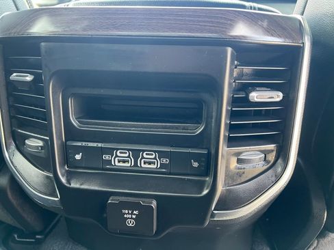 Used 2025 RAM 1500 Laramie AWD/4WD image 21