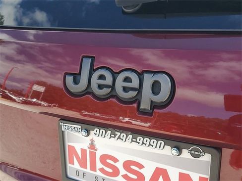 Used 2020 Jeep Grand Cherokee Limited X image 8