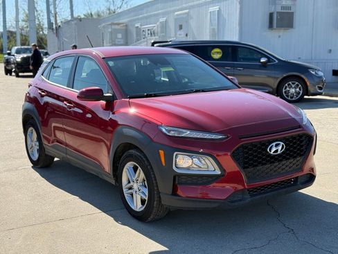 Used 2021 Hyundai Kona SE image 4