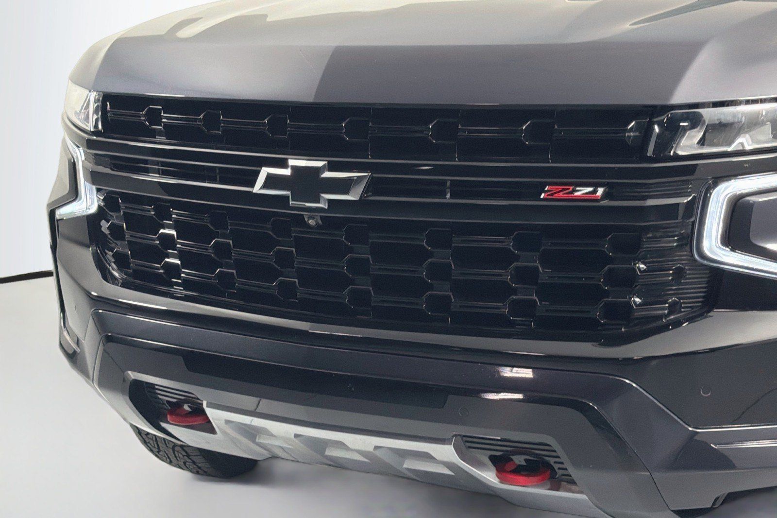 Used 2023 Chevrolet Tahoe Z71 w/ Z71 Off-Road Package AWD/4WD image 13