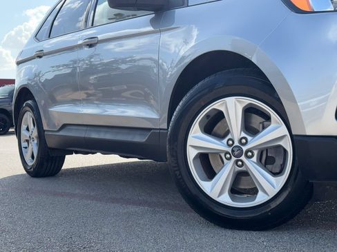 Used 2022 Ford Edge SE AWD/4WD image 2