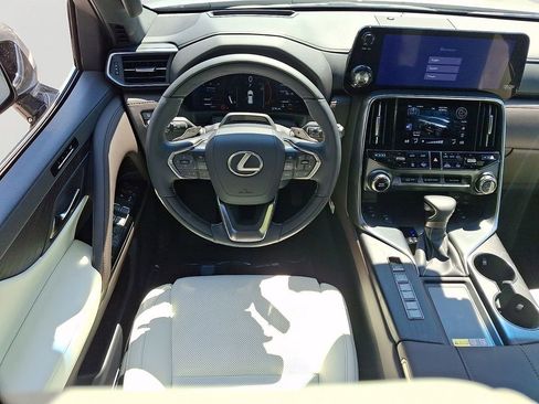Used 2026 Lexus LX 600 4WD w/ Luxury Package image 13