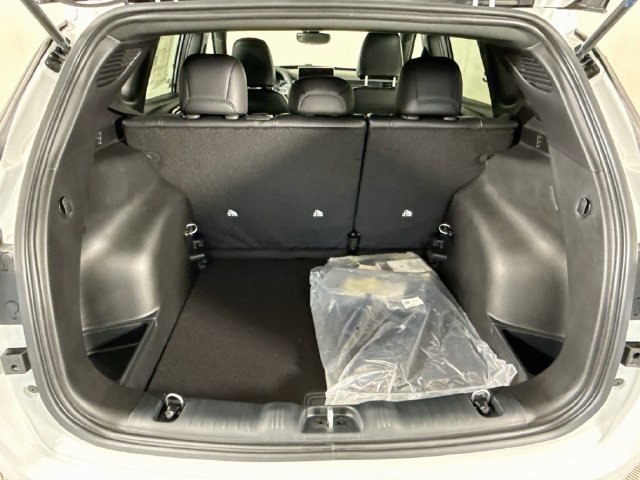 New 2026 Jeep Compass Latitude AWD/4WD image 23