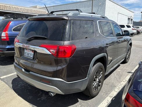 Used 2018 GMC Acadia SLT FWD image 5