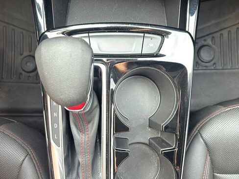 Used 2025 Chevrolet Trax RS w/ Driver Confidence Package image 29