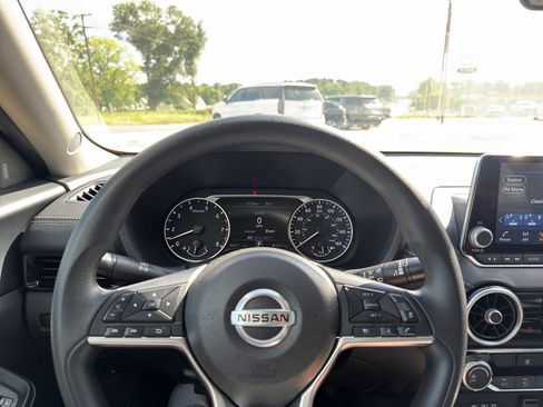 Used 2023 Nissan Sentra SV FWD image 28