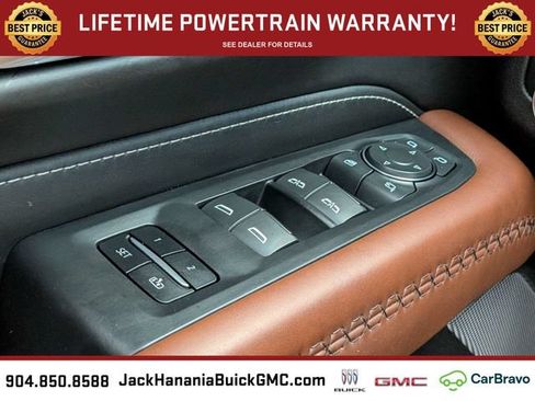 Used 2024 GMC Yukon XL Denali Ultimate AWD/4WD image 30