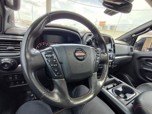 Used 2021 Nissan Titan PRO-4X w/ Pro-4x Convenience Package AWD/4WD image 21