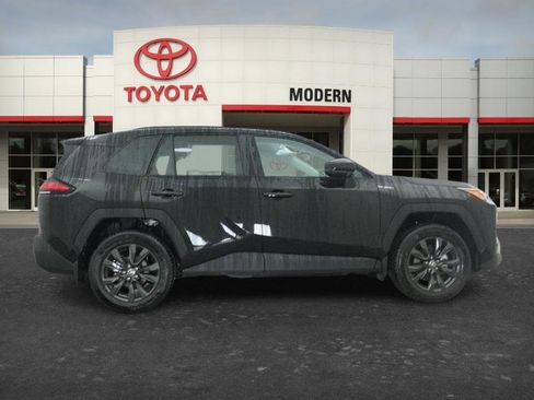 New 2026 Toyota RAV4 FWD image 7