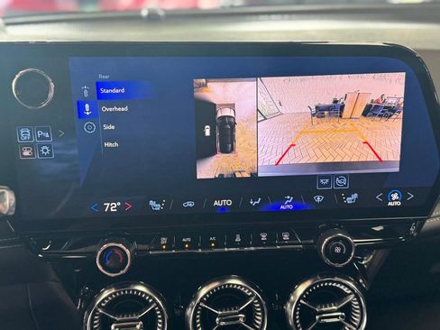 Used 2024 Chevrolet Blazer EV LT image 28