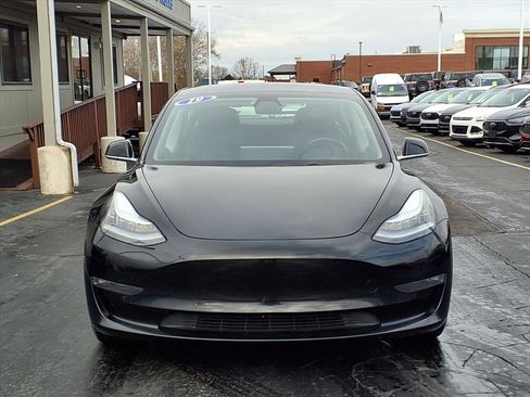 Used 2019 Tesla Model 3 Performance image 2