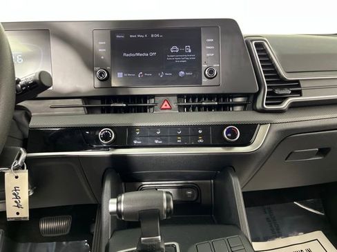 Used 2024 Kia Sportage LX FWD image 26