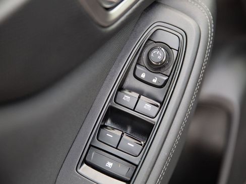 Used 2024 Subaru Forester Premium image 20