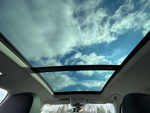 New 2026 Volkswagen Tiguan SE image 33