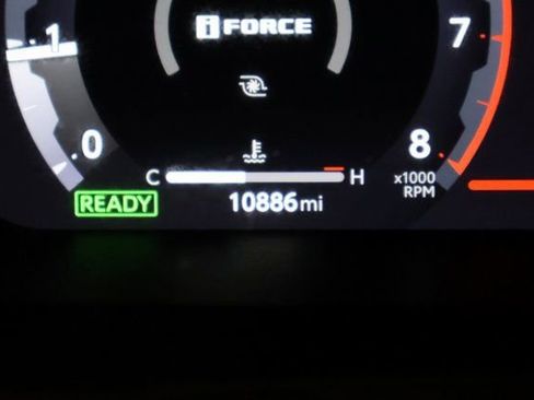 Certified 2025 Toyota 4Runner TRD Off-Road image 14