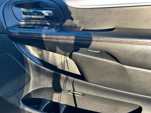 Used 2019 Dodge Grand Caravan GT image 11