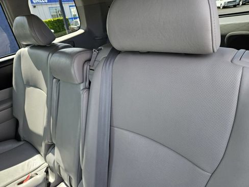 Used 2013 Toyota Highlander Limited AWD/4WD image 13