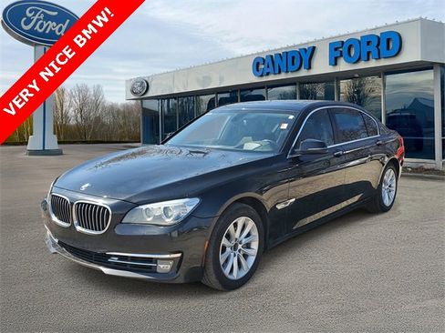 Used 2013 BMW 740Li xDrive image 2