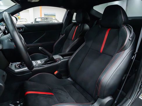 Used 2023 Subaru BRZ Limited image 8