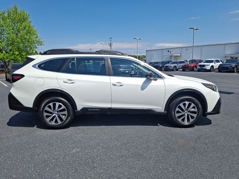 Used 2022 Subaru Outback AWD/4WD image 9