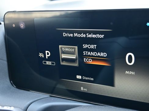 New 2026 Nissan Sentra SR image 28