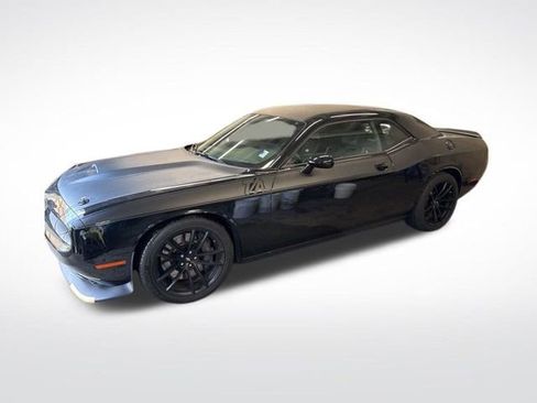 Used 2018 Dodge Challenger T/A image 5