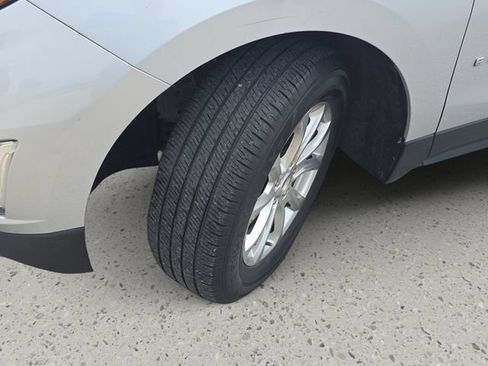 Used 2021 Chevrolet Equinox LT w/ Driver Convenience Package FWD image 33