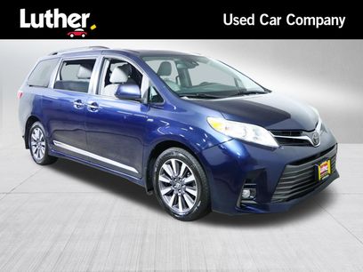Used 2018 Toyota Sienna XLE w/ XLE Navigation Package