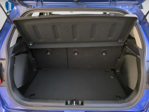 Certified 2023 Hyundai Venue SE w/ Cargo Package image 13