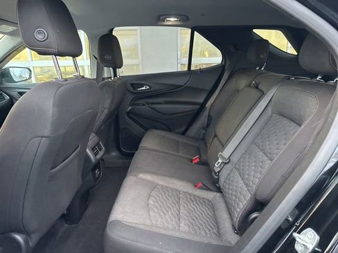 Used 2020 Chevrolet Equinox LT w/ LPO, Floor Liner Package image 15