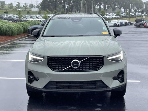Certified 2025 Volvo XC40 B5 Ultra w/ Climate Package AWD/4WD image 2