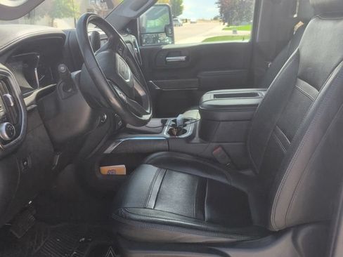 Used 2020 GMC Sierra 3500 Denali w/ Denali Ultimate Package AWD/4WD image 9