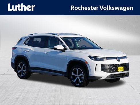 New 2026 Volkswagen Tiguan SE image 1