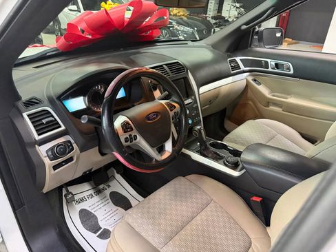 Used 2015 Ford Explorer XLT w/ Equipment Group 201A image 36