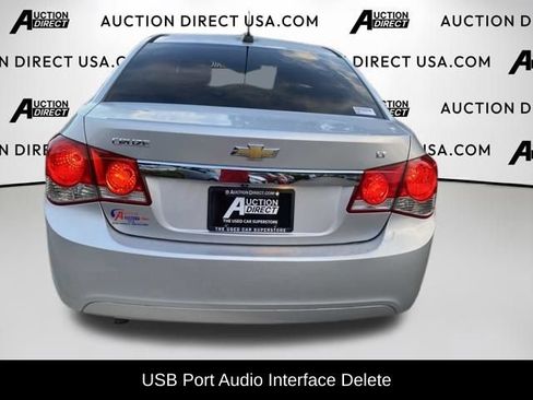Used 2015 Chevrolet Cruze LT w/ Technology Package FWD image 5
