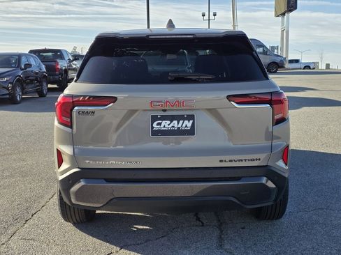 Used 2025 GMC Terrain Elevation image 6