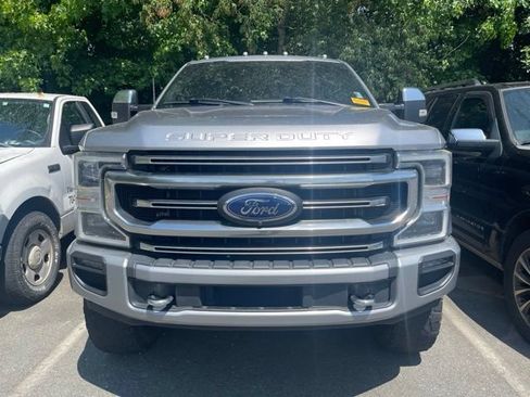 Used 2022 Ford F250 Platinum AWD/4WD image 2