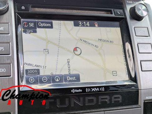 Used 2017 Toyota Tundra SR5 w/ SR5 Upgrade Package RWD image 24