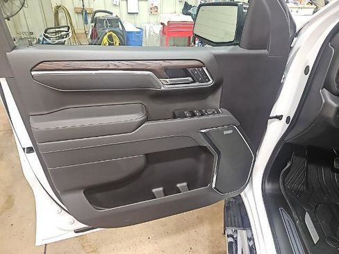 New 2026 GMC Sierra 1500 SLT w/ SLT Premium Plus Package image 11