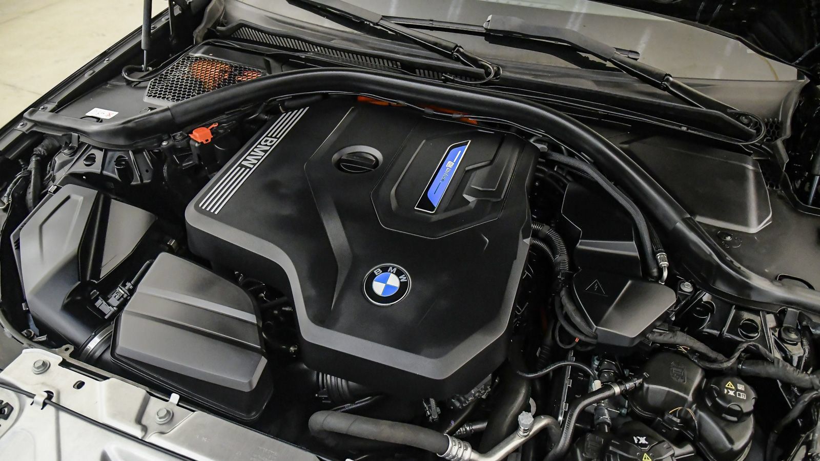 Certified 2024 BMW 330e w/ Convenience Package RWD image 23