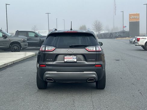 Used 2021 Jeep Cherokee Limited image 7