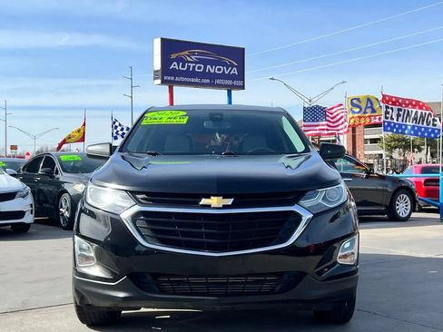 Used 2020 Chevrolet Equinox LS FWD image 2