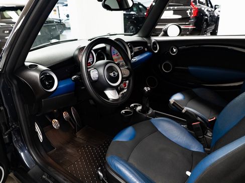 Used 2009 MINI Cooper John Cooper Works image 17