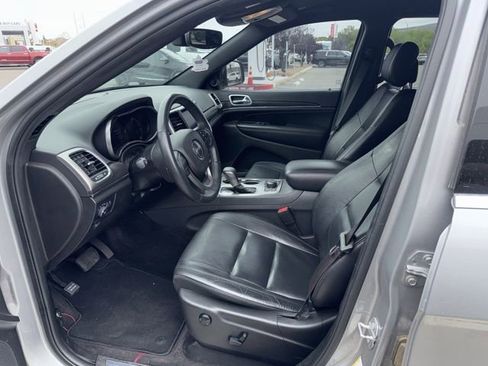 Used 2018 Jeep Grand Cherokee Limited image 7